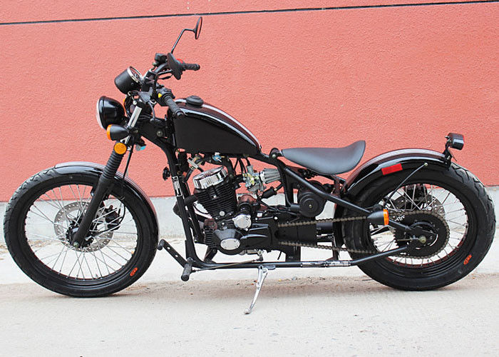 Motocicleta esperta do estilo do Bobber da forma, motocicleta de 250 Bobber com jogos de ferramentas livres