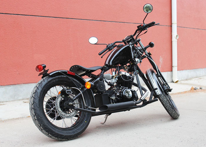 Motocicleta esperta do estilo do Bobber da forma, motocicleta de 250 Bobber com jogos de ferramentas livres