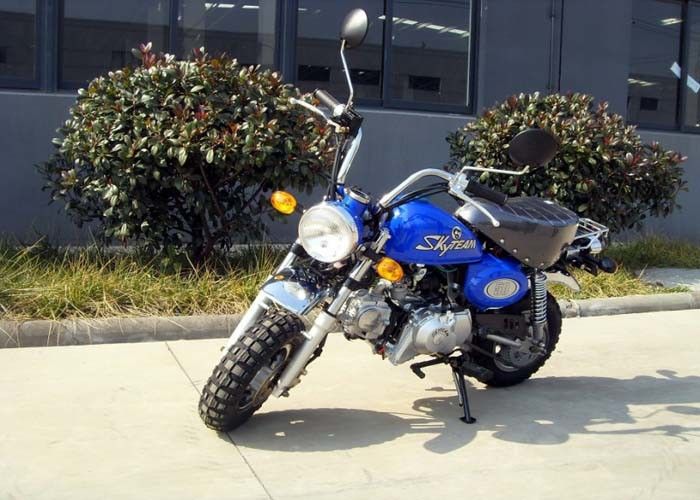 A bicicleta sem redução da sujeira do estilo 50cc de Skyteam, gás esperto da forma pôs mini bicicletas