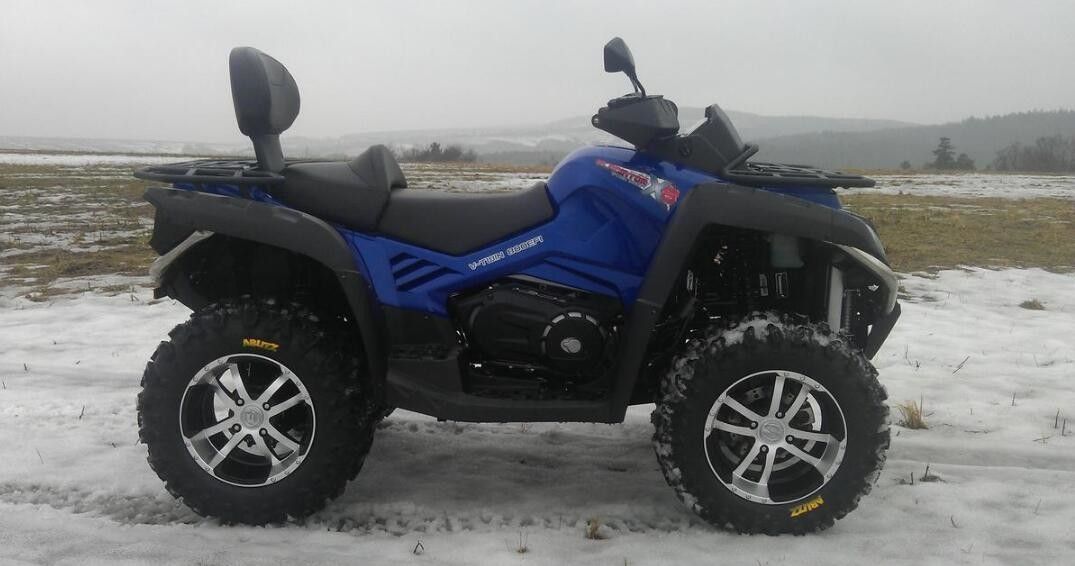 800cc as 4 válvulas V-gêmeas 4 afagam a utilidade ATV 46kw 6700rpm do esporte com água de refrigeração