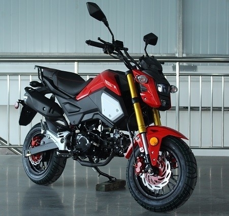 Motocicleta de edição especial com transmissão manual, arranque elétrico, faróis duplos, rodas grandes de 12 polegadas