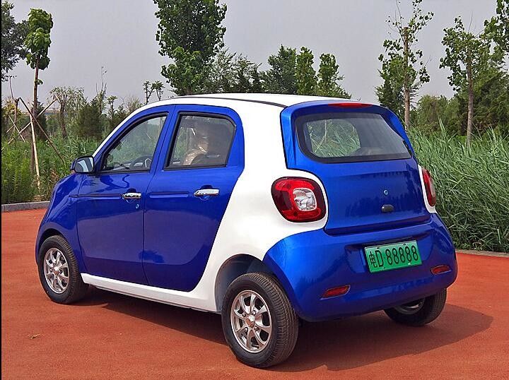 4 assentos motorizaram o estilo esperto 6v 220ah do Benz do carrinho de golfe 5kw com 180 quilômetros de escala