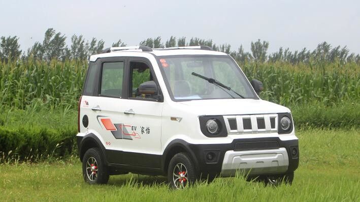 Mini tamanho 1500w de quatro carrinhos de golfe bondes das rodas com sobre escala de 500km