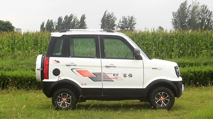 Mini tamanho 1500w de quatro carrinhos de golfe bondes das rodas com sobre escala de 500km